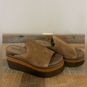 Naked Feet Flow Sandal W6